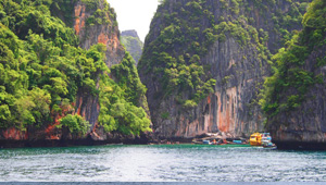 Phi Phi - Bamboo Island